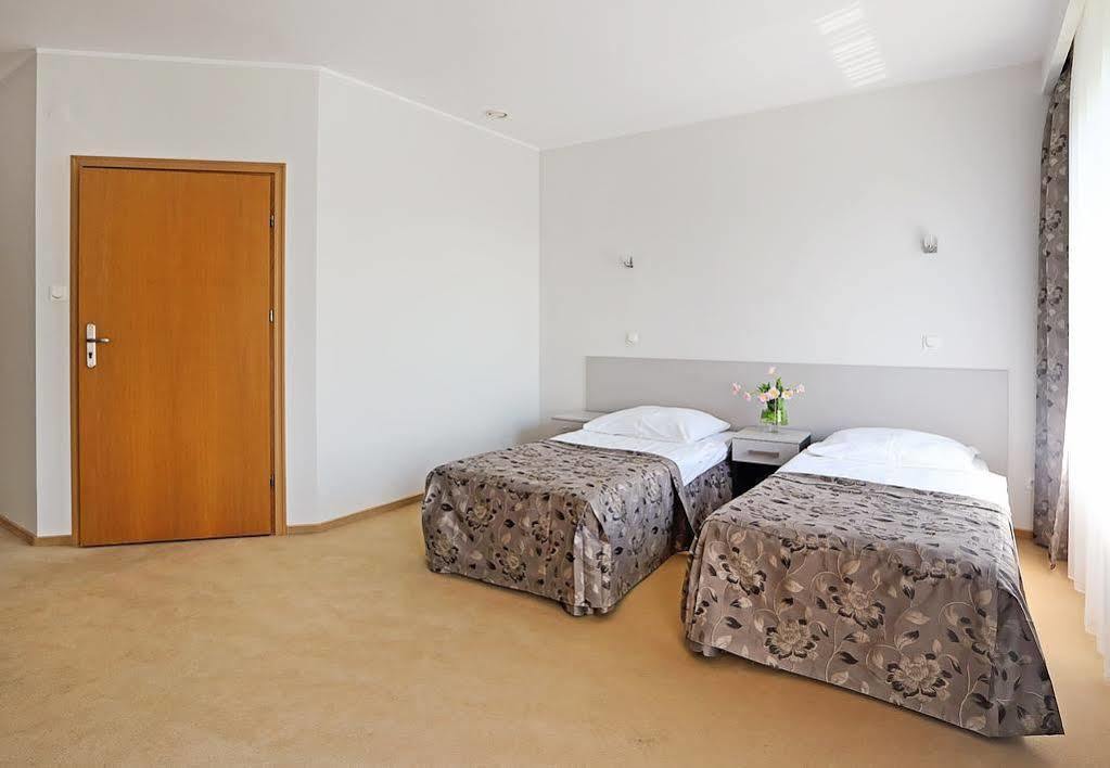 Hotel ブジョザ エクステリア 写真